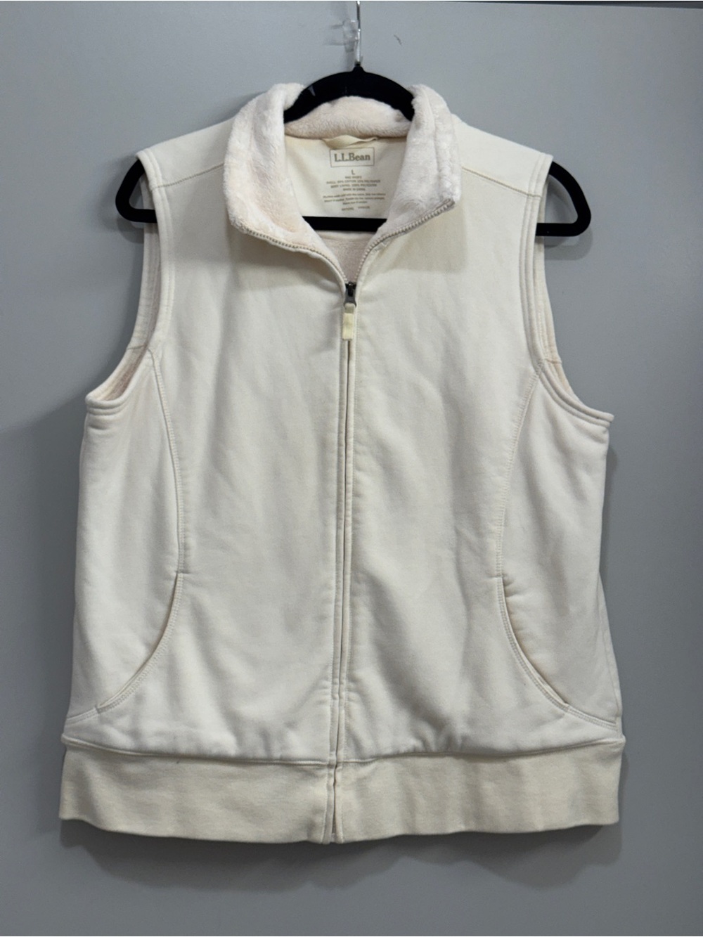 L.L. Bean Women's Cream Zip-Up Fleece Vest Fall Winter